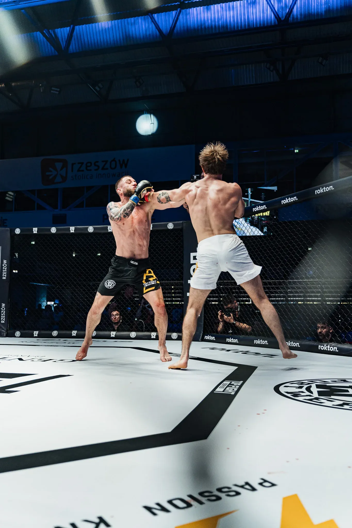 Zdjęcie 29 z gali Top Fight Series: Gentlemen Barber Shop Edition