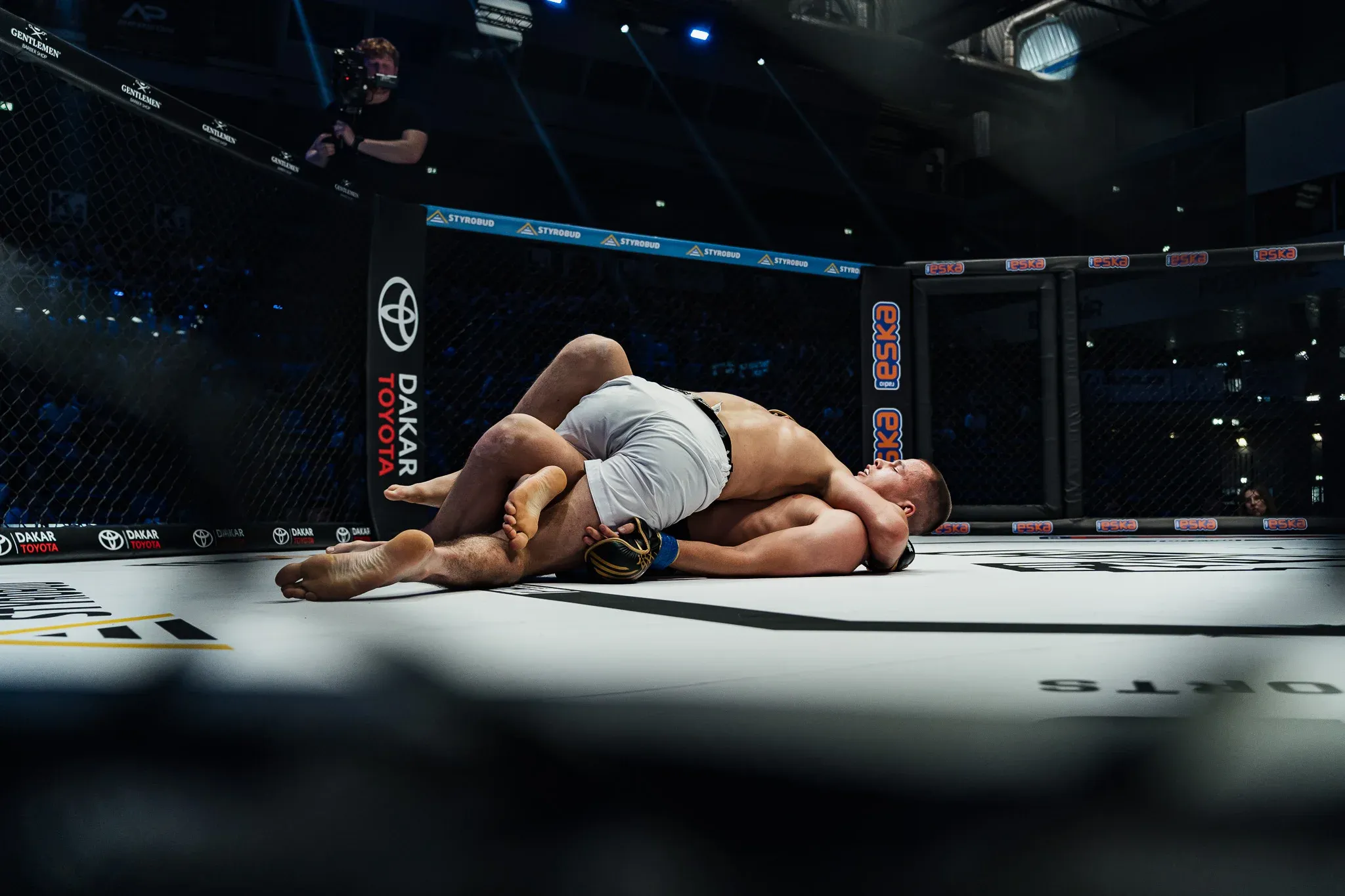 Zdjęcie 17 z gali Top Fight Series: Gentlemen Barber Shop Edition