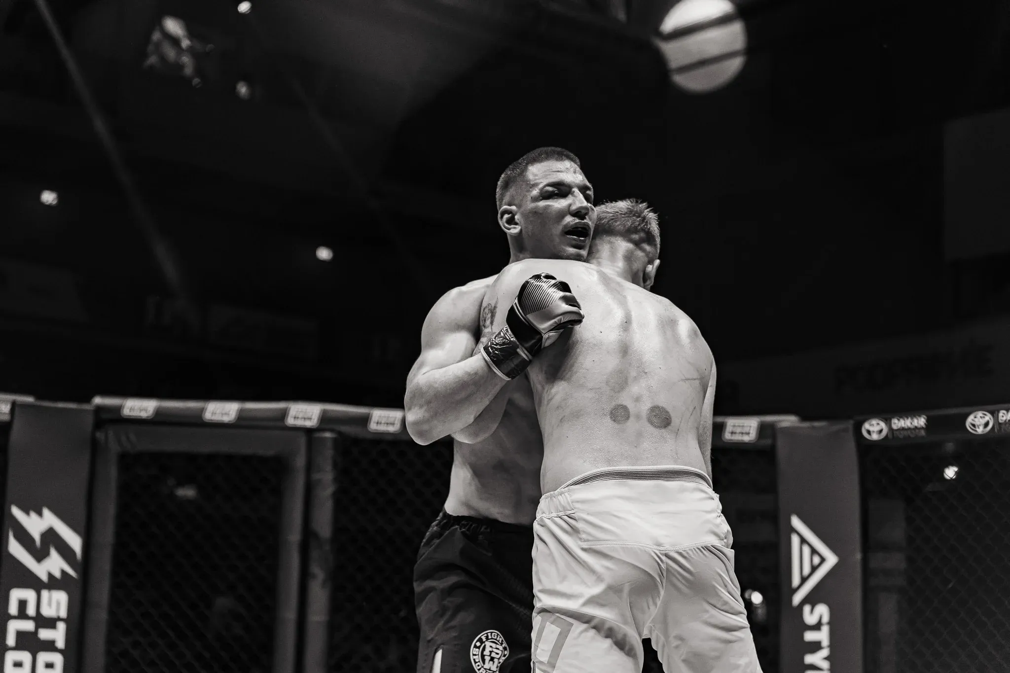 Zdjęcie 42 z gali Top Fight Series: Gentlemen Barber Shop Edition