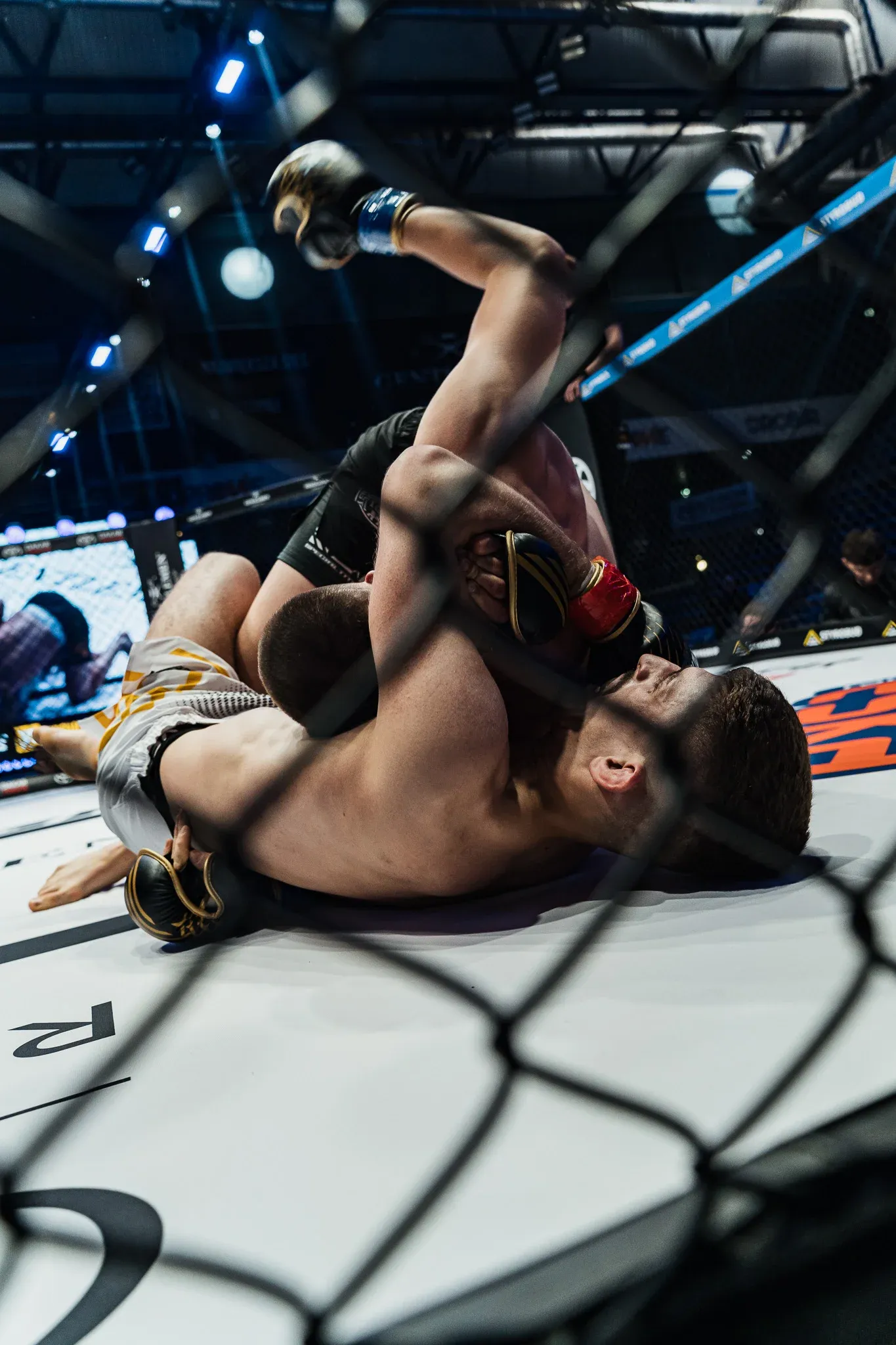 Zdjęcie 16 z gali Top Fight Series: Gentlemen Barber Shop Edition